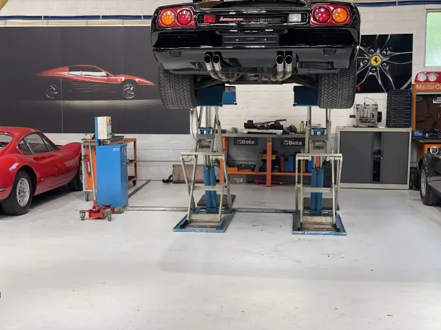 Atelier Valenti Automobili – photo 27